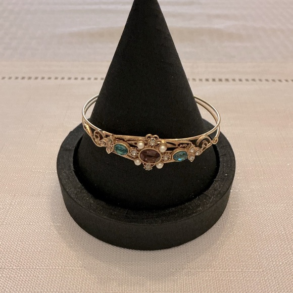 Sweet Romance Vintage Gold Tone Bangle Jewelry - Sweet Romance Vintage Gold Tone Bangle